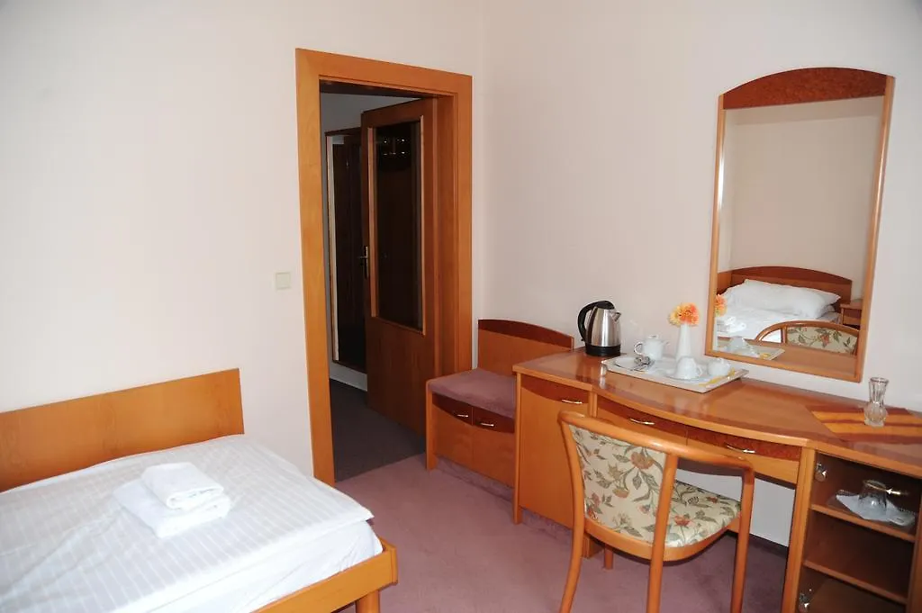 Pension Akropolis, Eco Breakfasts From Farm Marianske Lazne Guest house