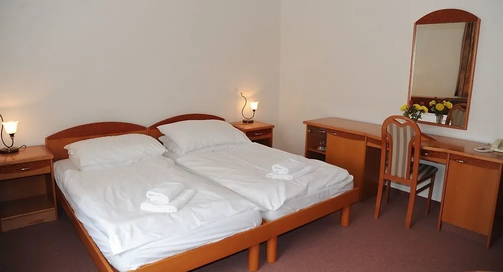 Pension Akropolis, Eco Breakfasts From Farm Marianske Lazne 3*,  Czech Republic