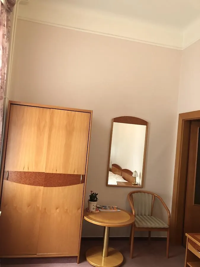 Pension Akropolis, Eco Breakfasts From Farm Marianske Lazne